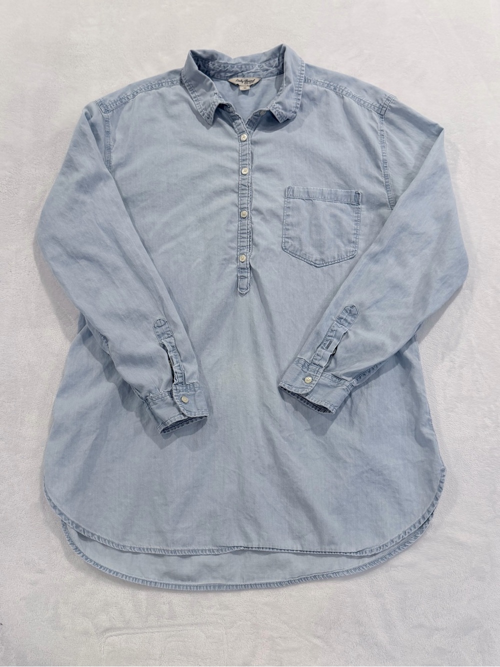 Lucky Brand Light Wash Chambray Popover Shirt Medium - Picture 3 of 8